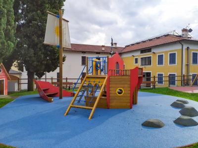 Area giochi - Pianello del Lario (Como) - Tema Pirati - Pavimentazione Antitrauma Colata